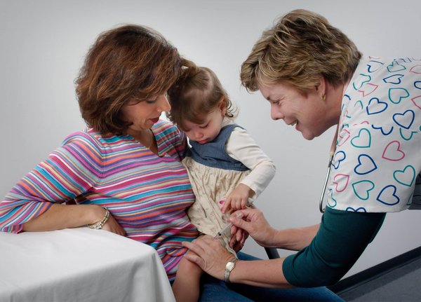 Quels sont les vaccins obligatoires et recommandés pour son enfant en France ?
